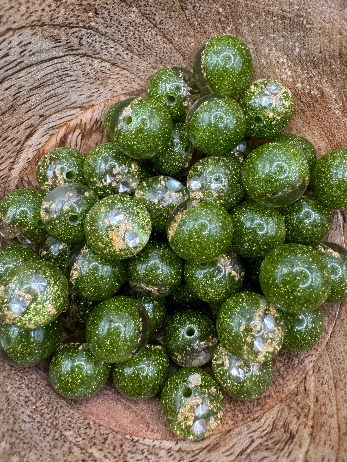 16MM Green and Clear Glitter Bead