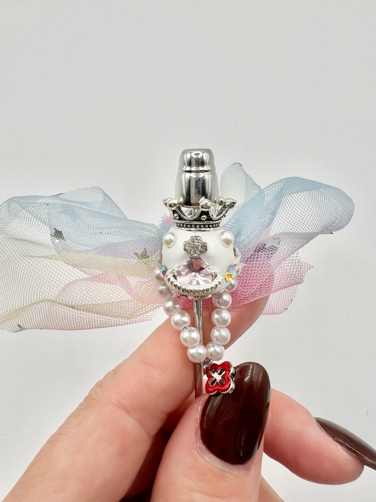 White Resin Bead with Crown and Rainbow Tulle