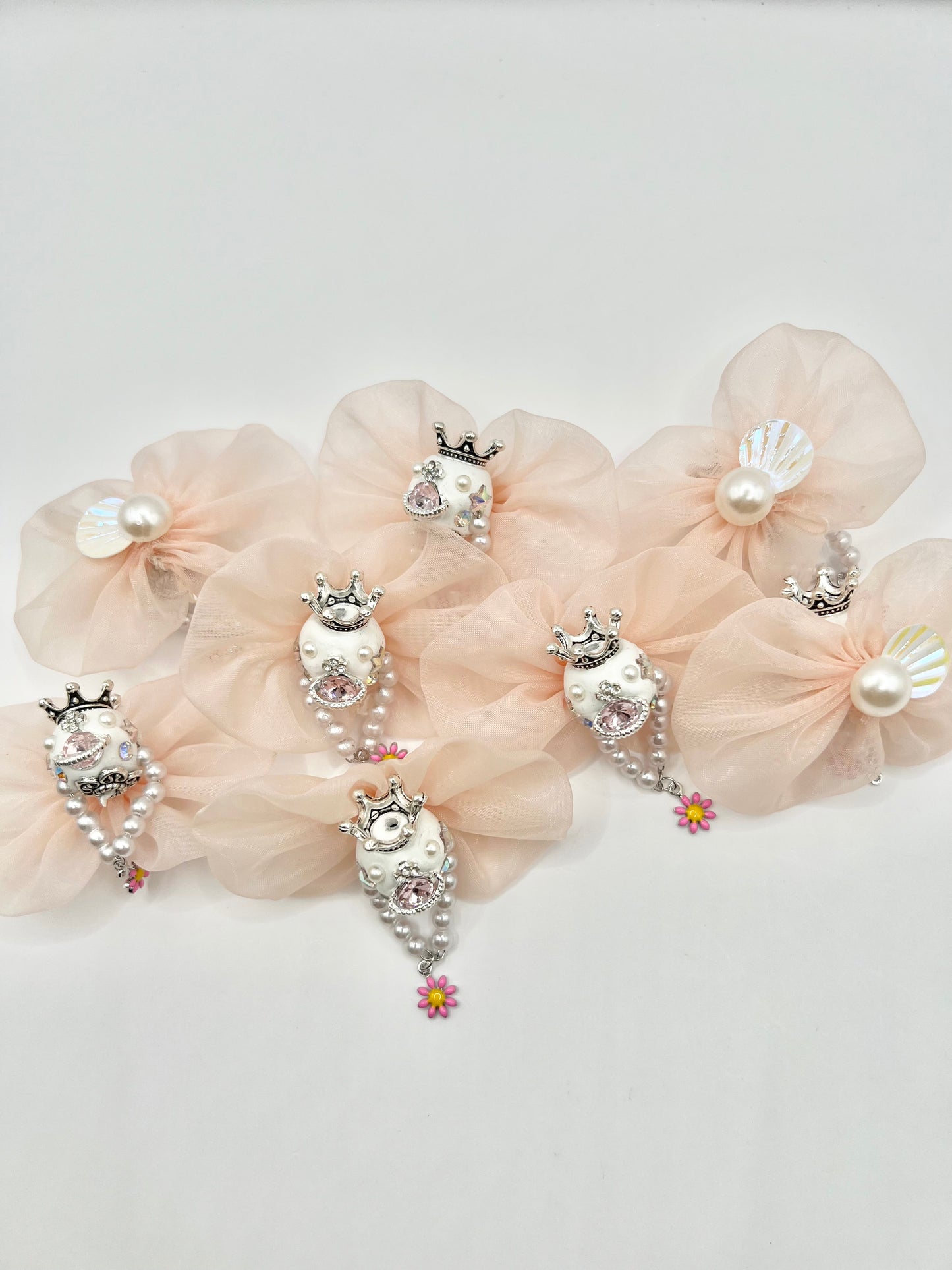 White Resin Bead with Peach Tulle