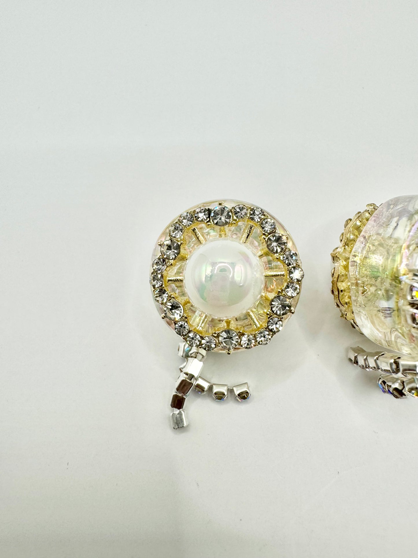 Clear Circle with Brown Stone and Pearl