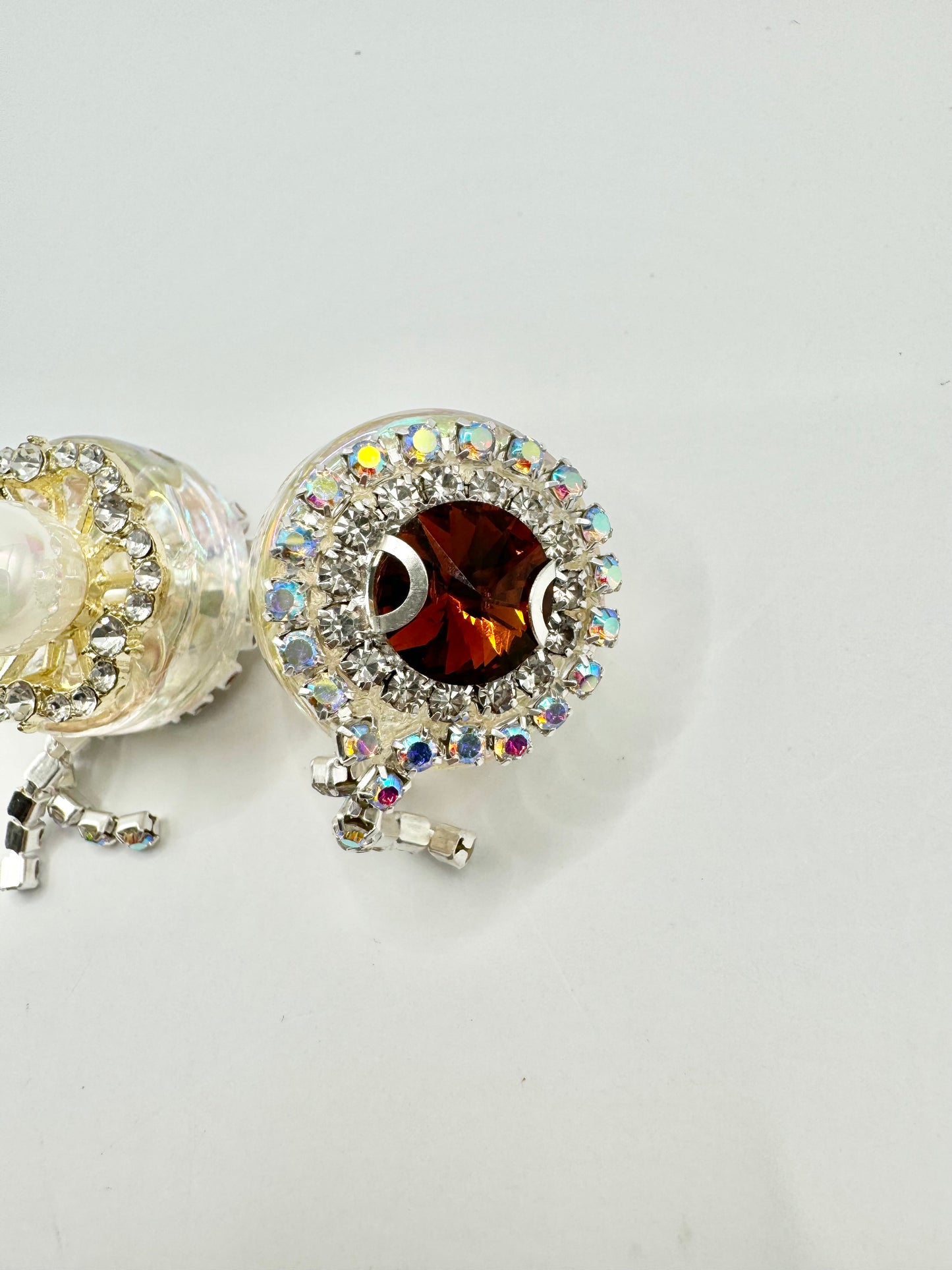 Clear Circle with Brown Stone and Pearl