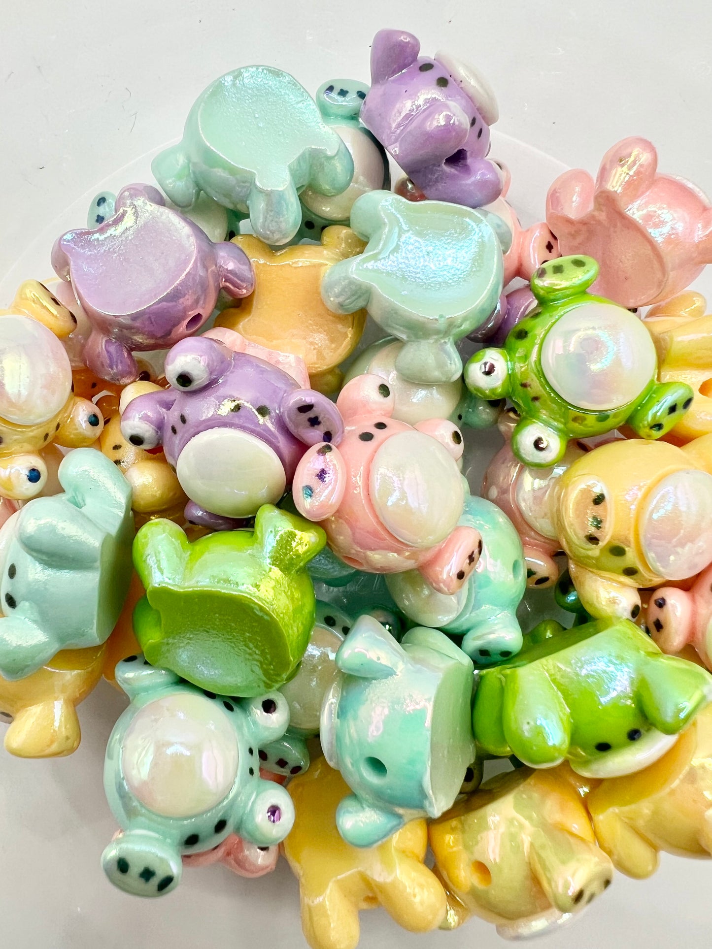 Mix Color Acrylic Frog Beads