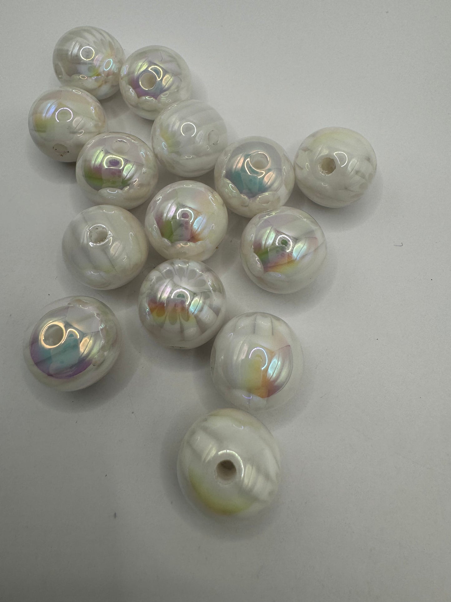 16mm White Iridescent Round Beads