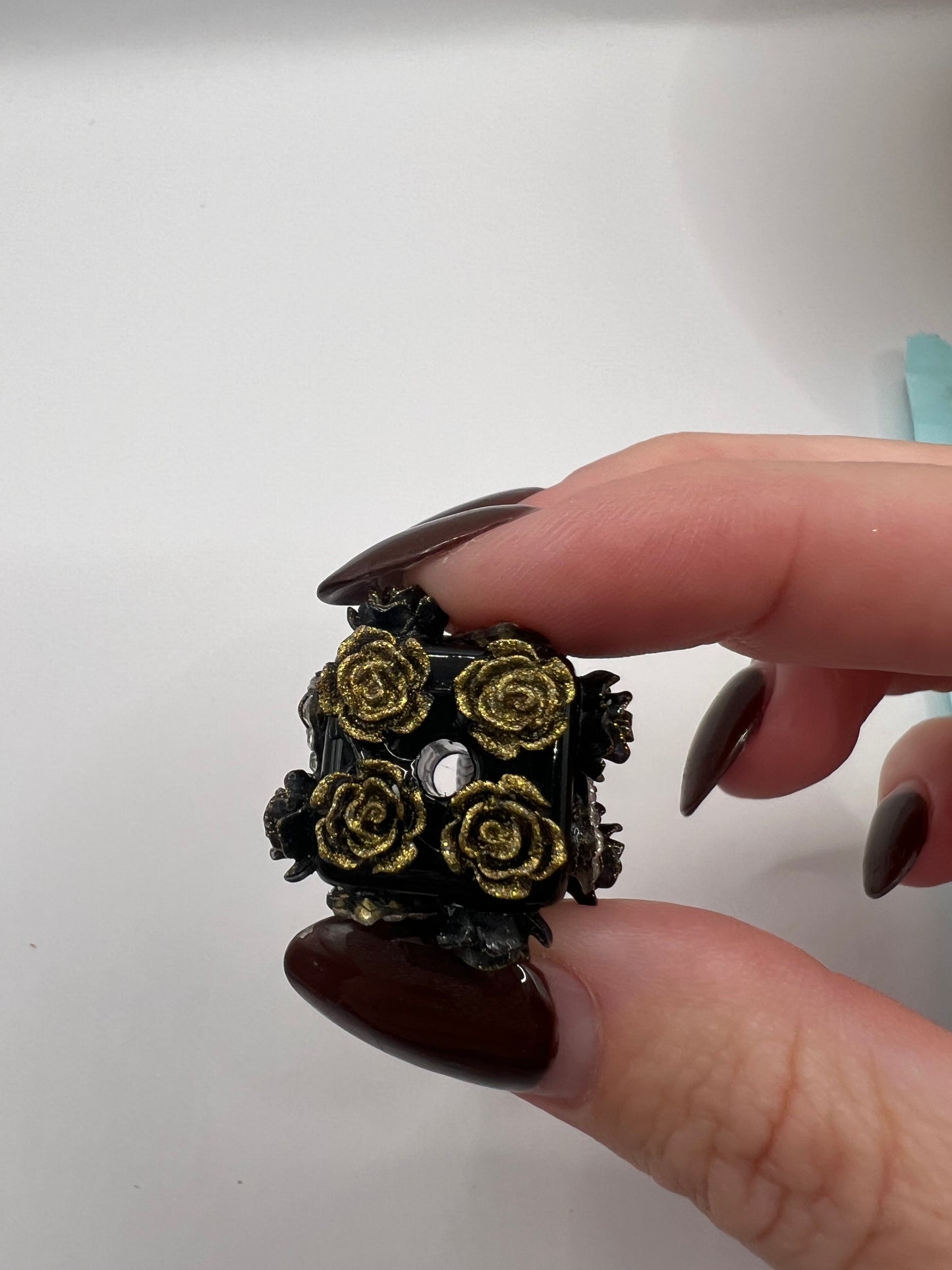 Black Cube With Gold Roses