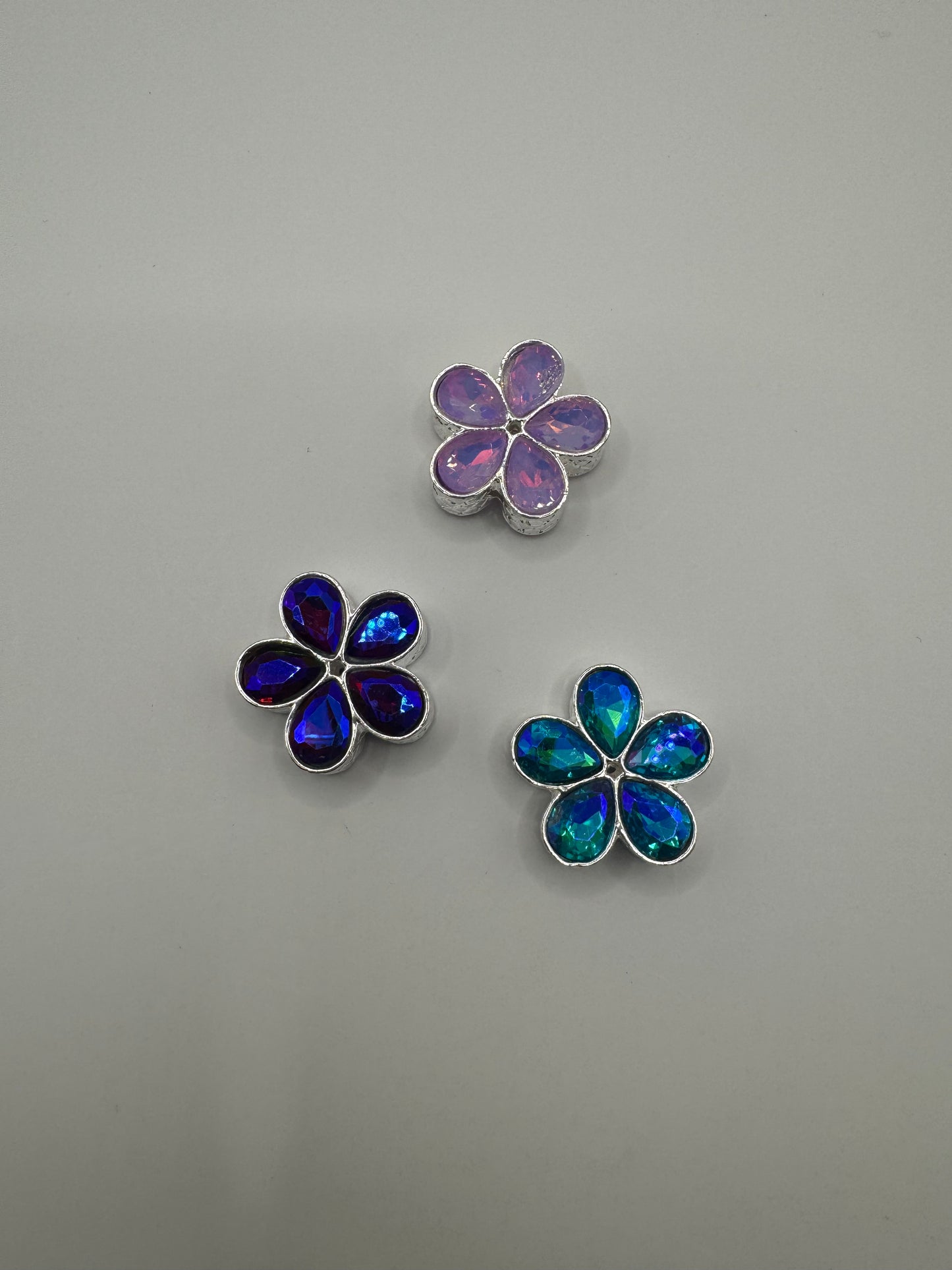 Silver Rhinestone Flower Bead