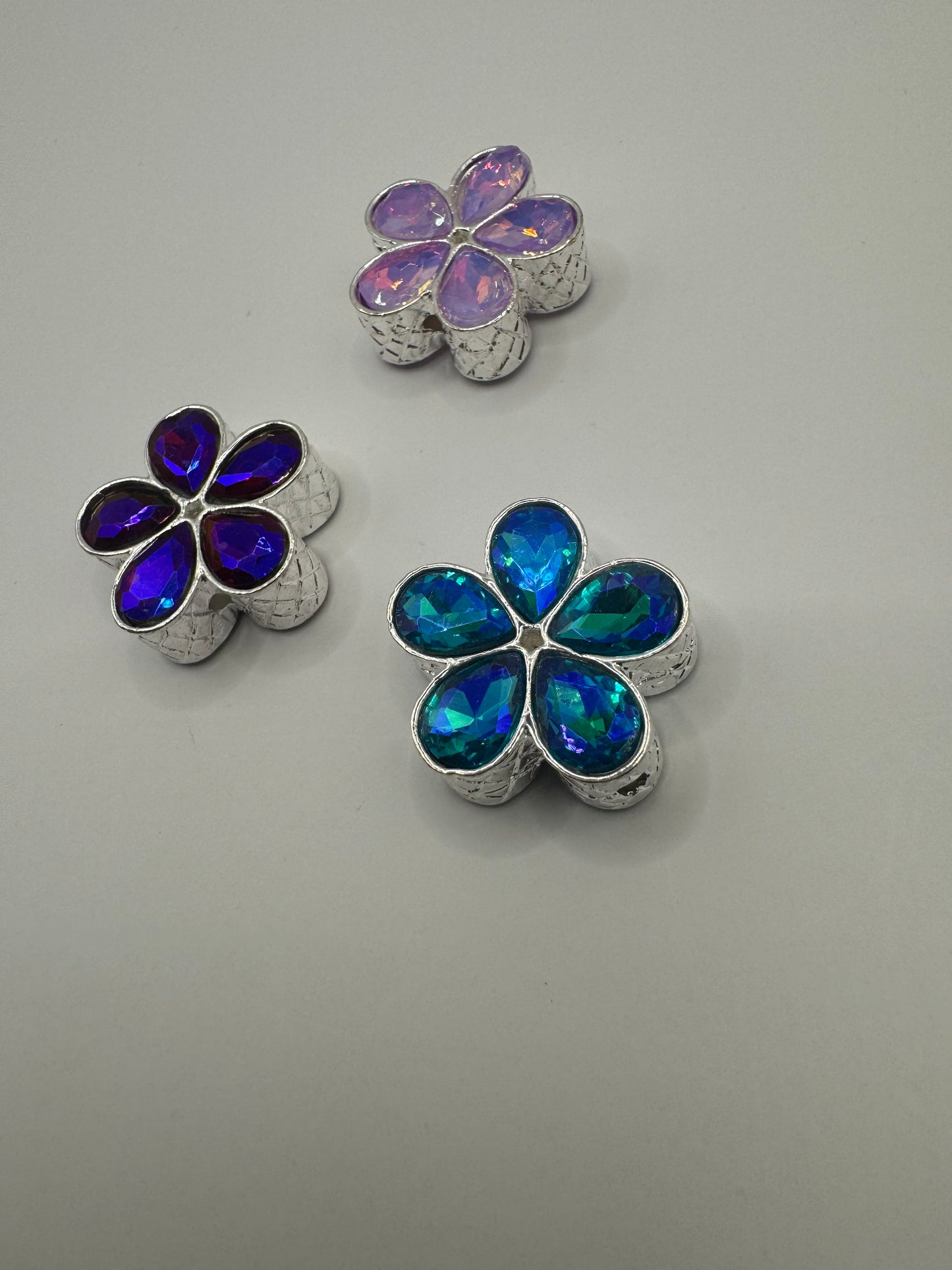 Silver Rhinestone Flower Bead