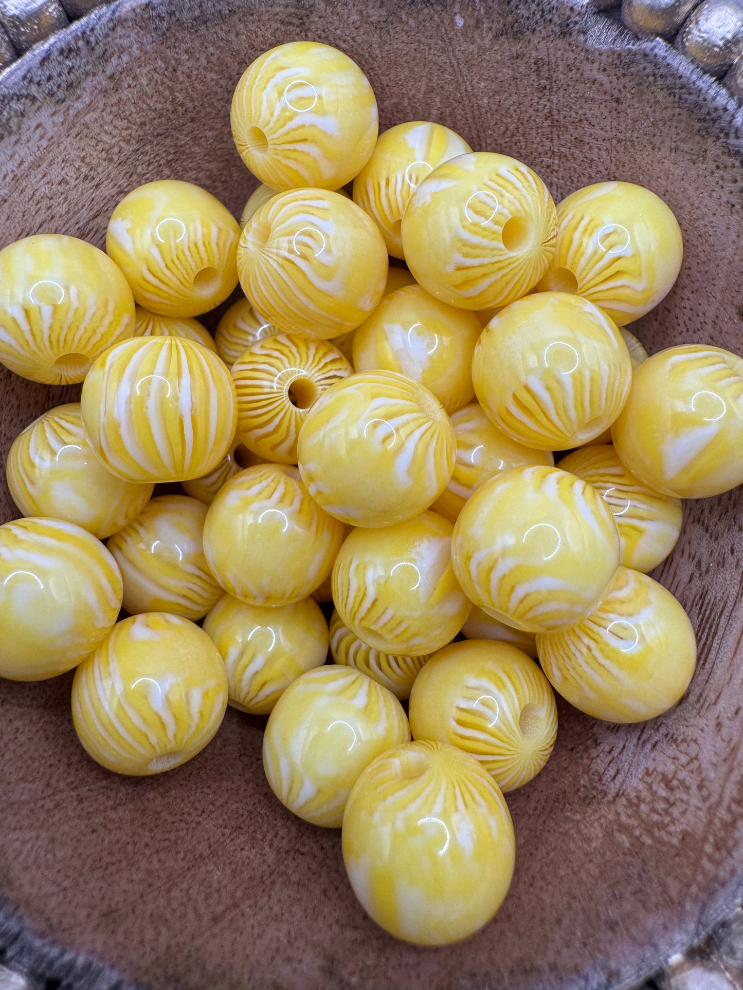 13MM Yellow Swirl Bead